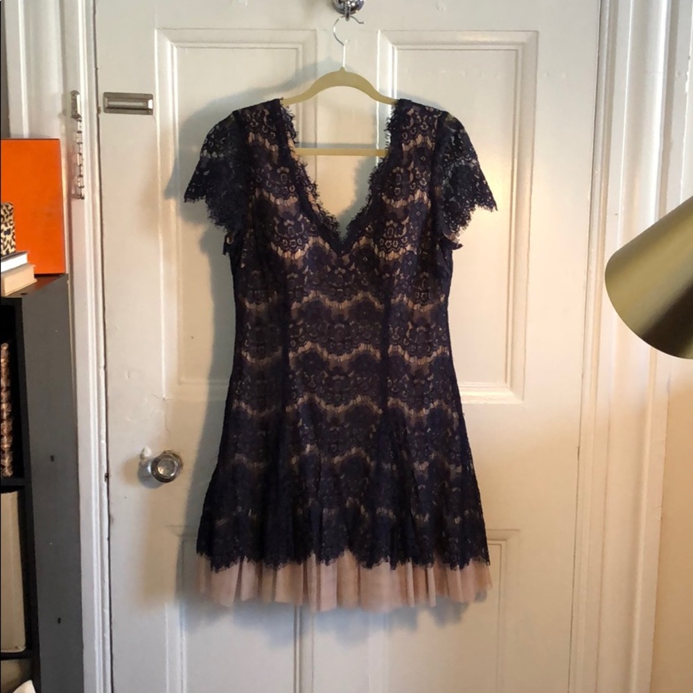 Betsy & Adam Lace Tulle A-Line Dress. Built in bra